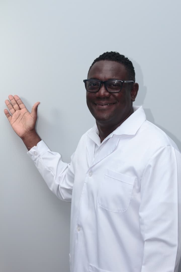 Dr. Vladimir Cairo William
